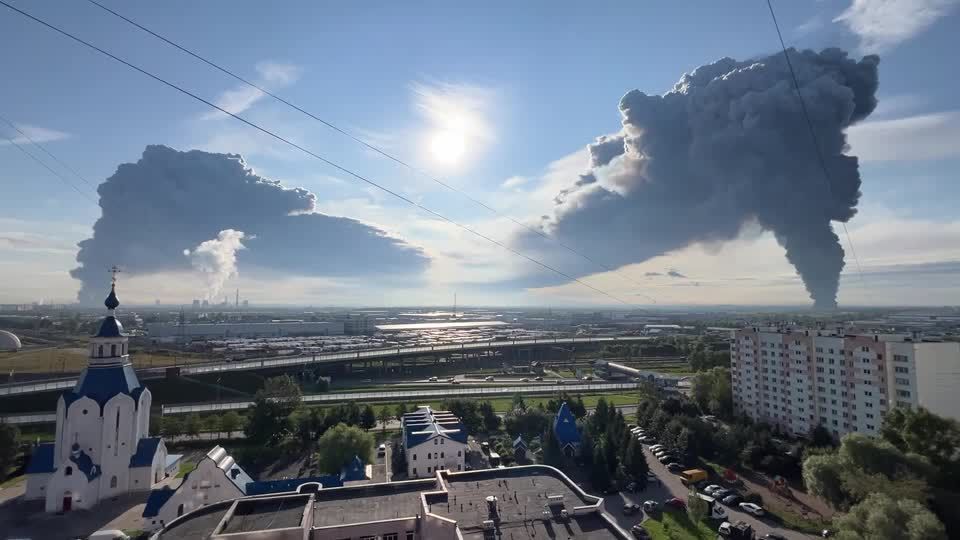 Ataque de drones provoca incêndios e deixa feridos na Rússia