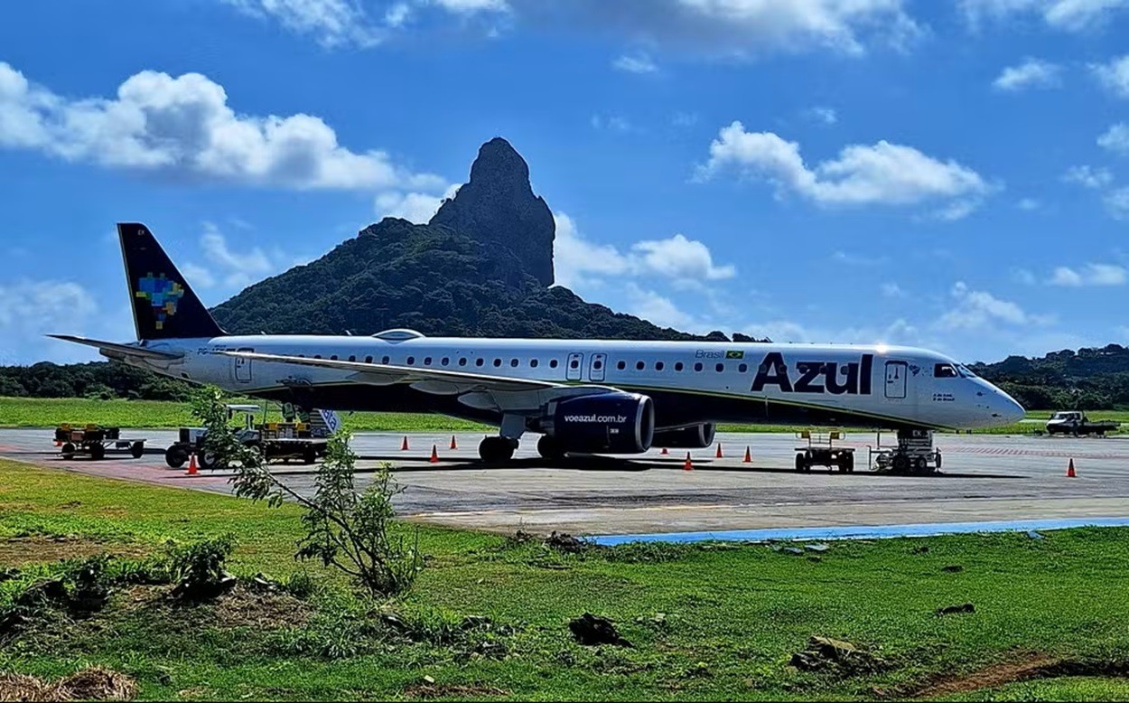 Azul intensifica cortes de voos devido à alta do combustível de aviação