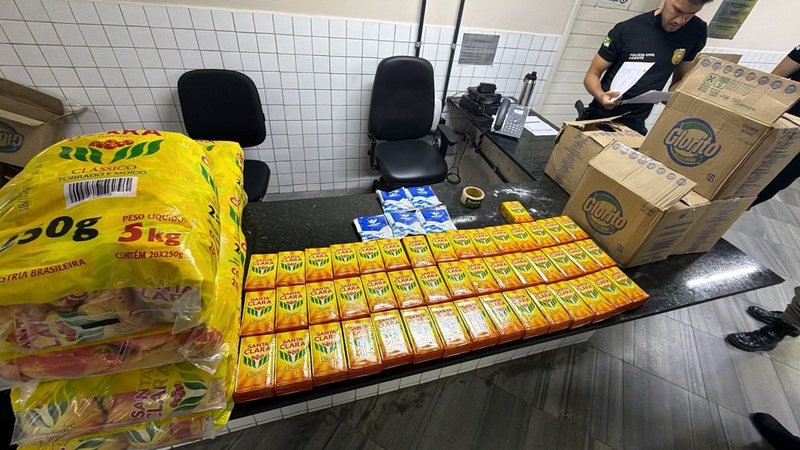 Polícia prende dupla baiana furtando café e creme de avelã em caixas de produtos baratos no RN