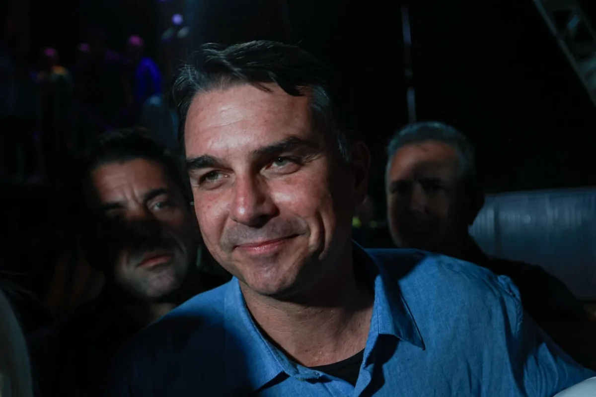 Bancada do PL garante a Flávio tempo relevante no horário eleitoral