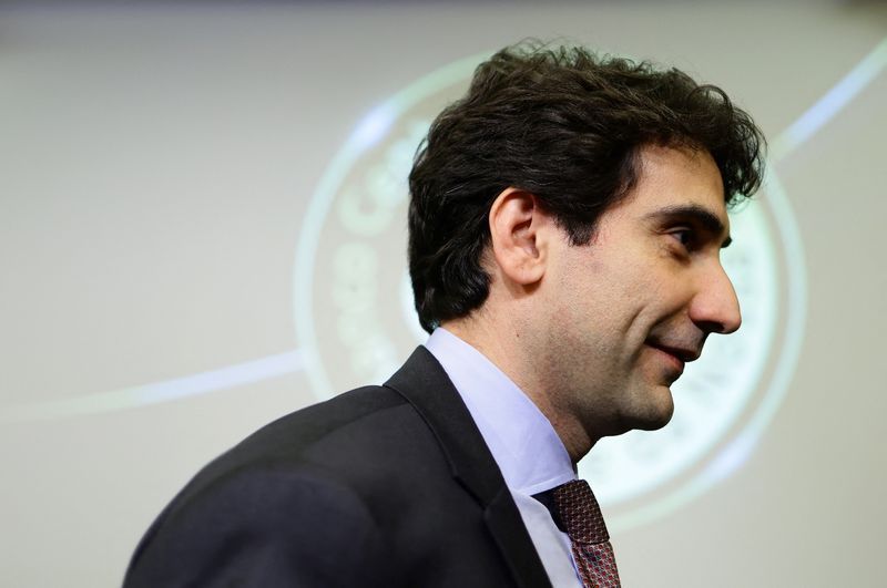 Setor financeiro defende autonomia do Banco Central e o presidente Gabriel Galípolo