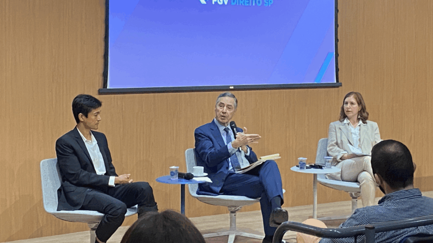 Ex-ministro Luís Roberto Barroso detalha uso de IA no STF