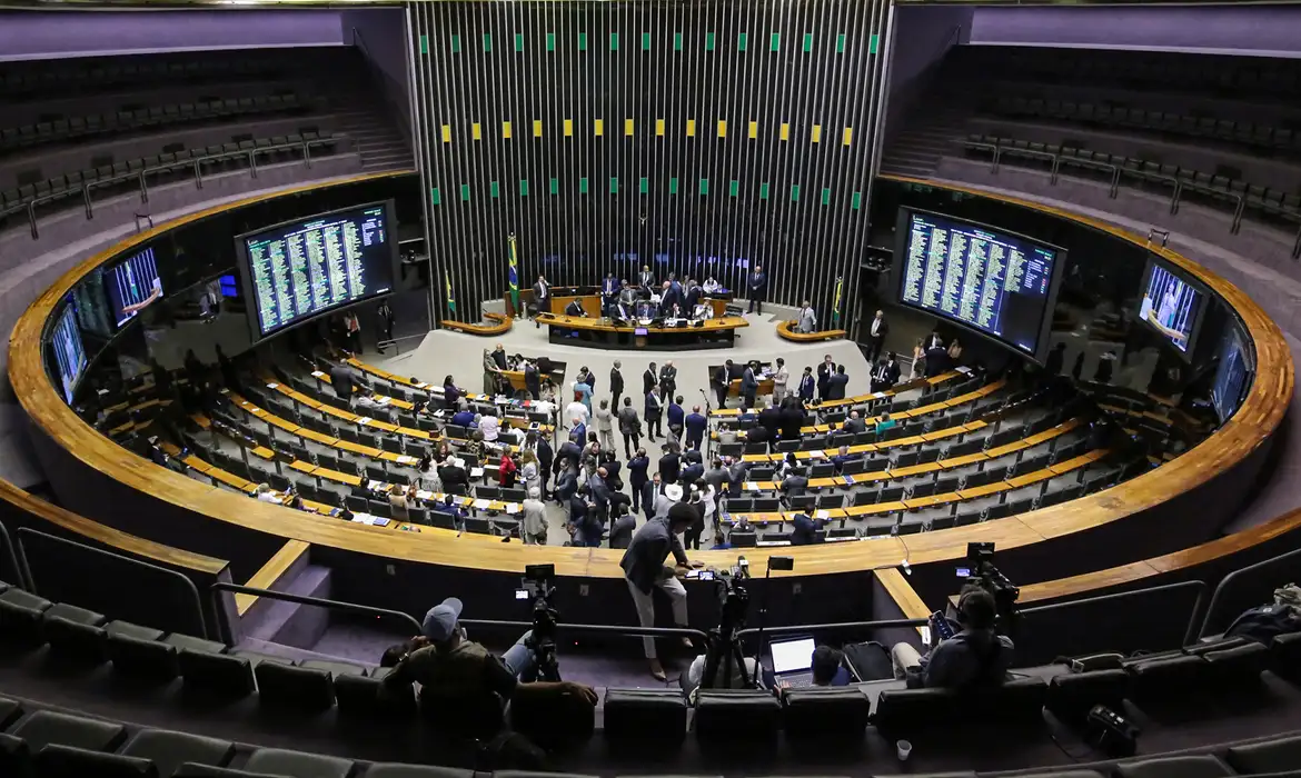 Congresso derruba veto de Lula e governo aciona o STF por Lei Antifacção