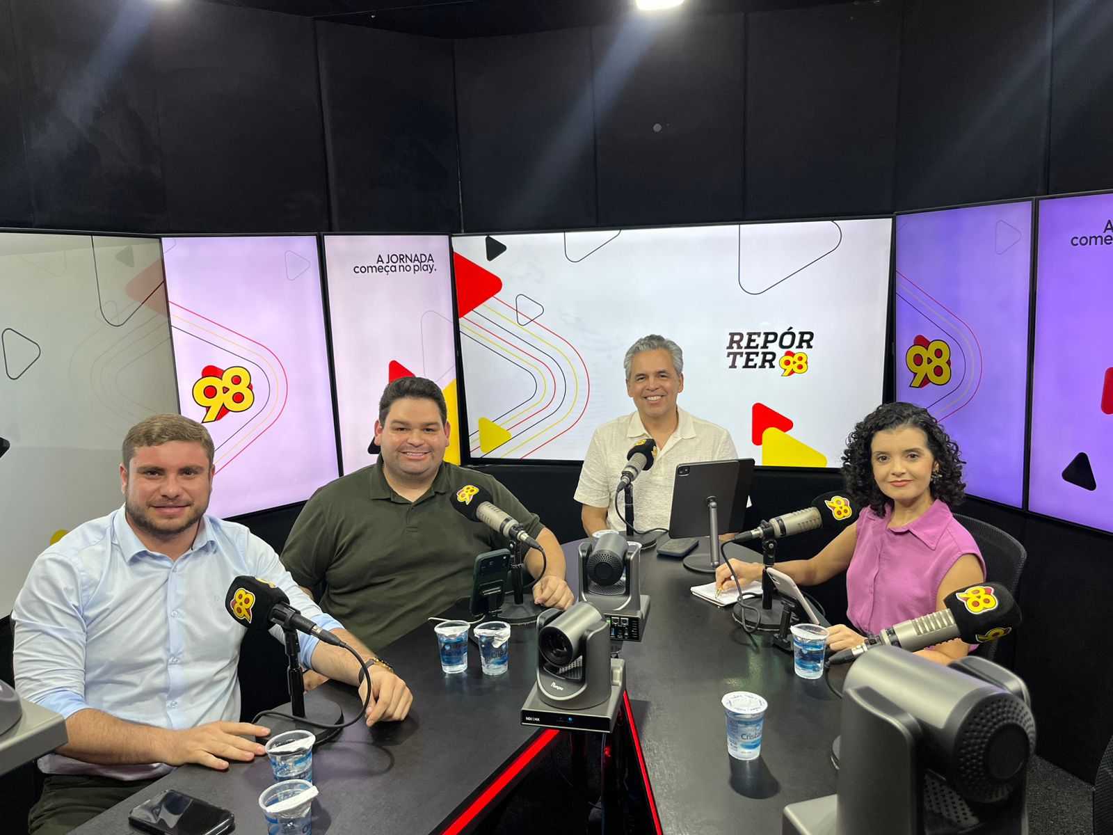 Repórter 98 FM Natal aborda prisão de Deolane, delação de Vorcaro e bastidores políticos do RN