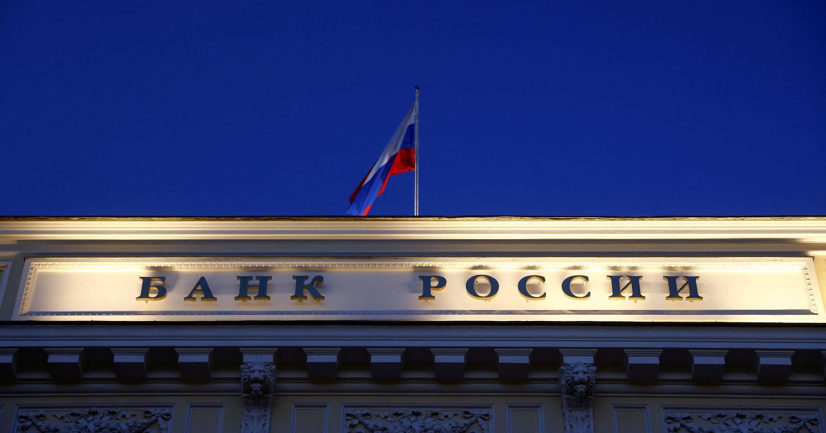 Banco Central da Rússia corta juros para 14,25% e sinaliza novas reduções