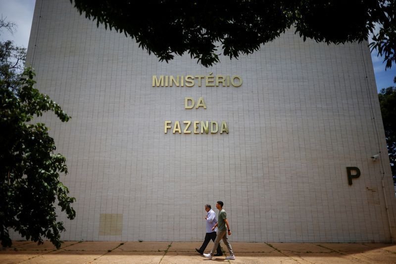 Governo federal bloqueia R$ 22,1 bilhões no Orçamento de 2026 para conter gastos com BPC e previdência