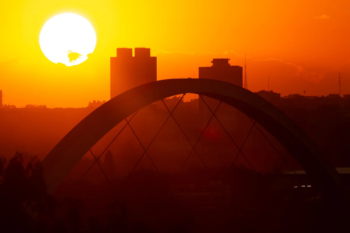 Bolha de calor eleva termômetros a 43ºC em diversas regiões do Brasil