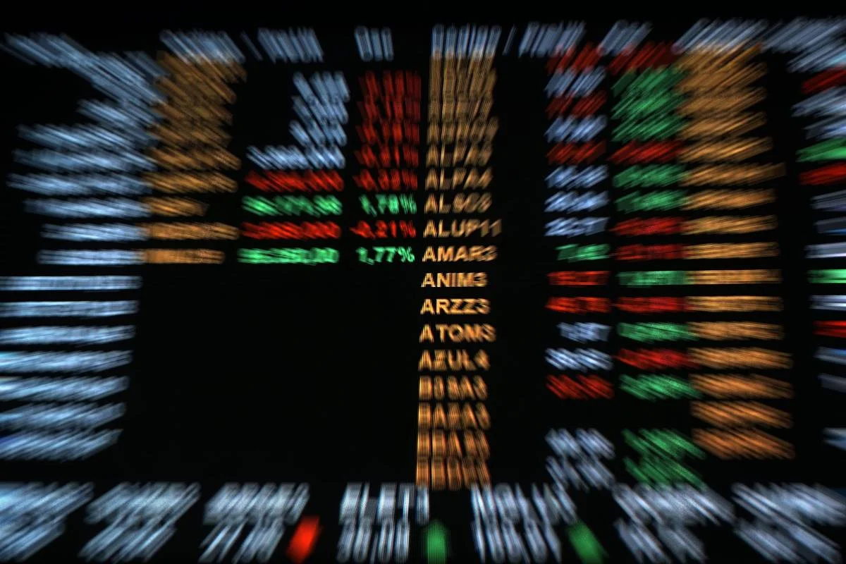 Ibovespa opera com estabilidade sob impacto de tensões no Oriente Médio