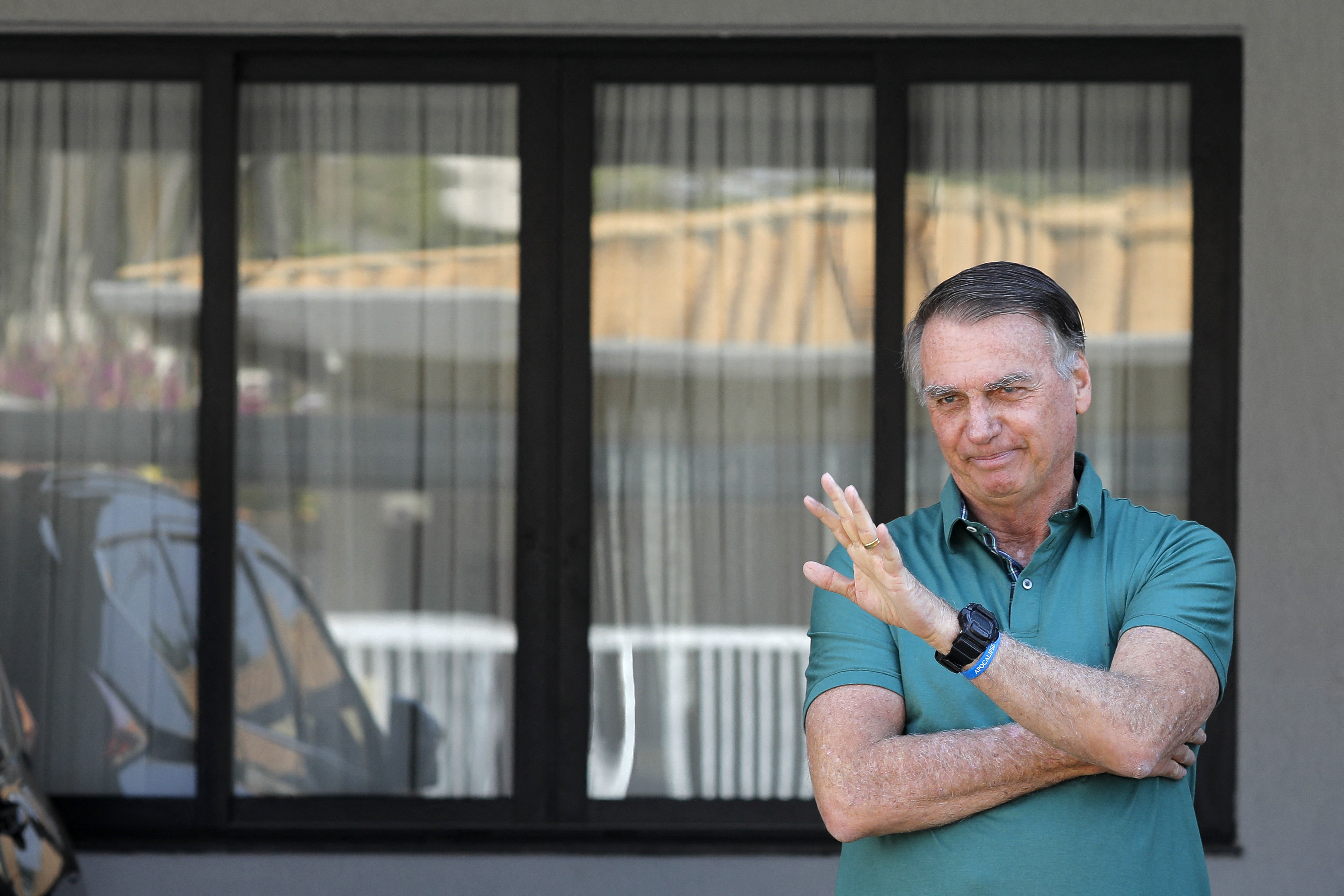 Moraes autoriza cirurgia de Bolsonaro no DF Star