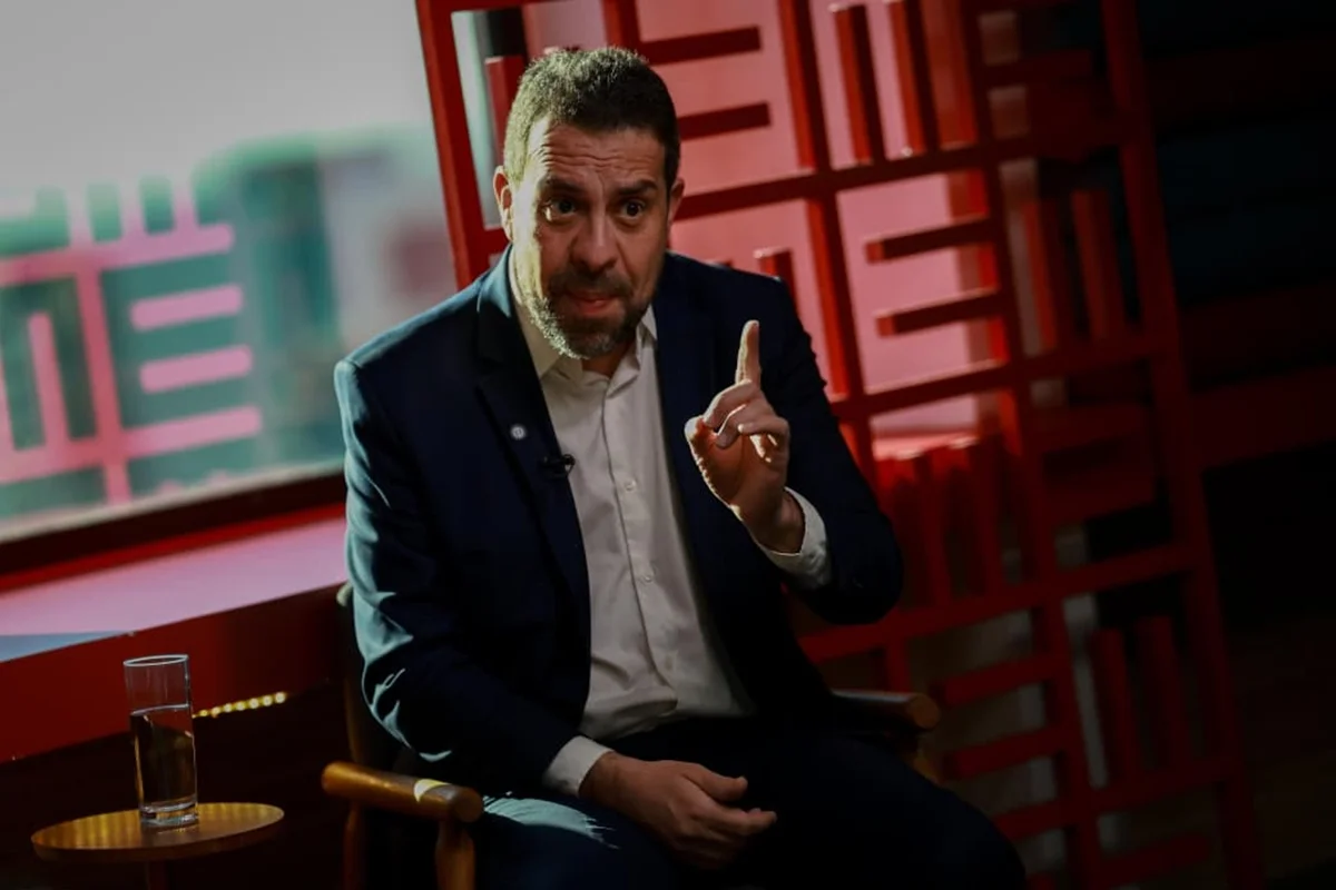 Guilherme Boulos vê eleição de 2026 como Lula contra Trump, não Flávio Bolsonaro