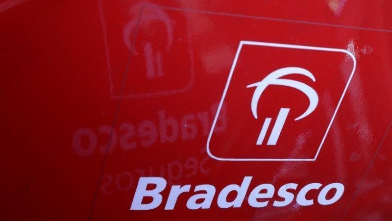 Bradesco eleva projeção do PIB para 2026 e prevê inflação e Selic mais altas
