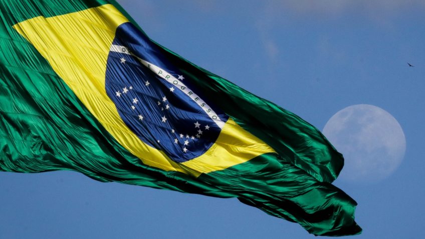 Brasil cai para 65º em ranking de competitividade entre 70 países
