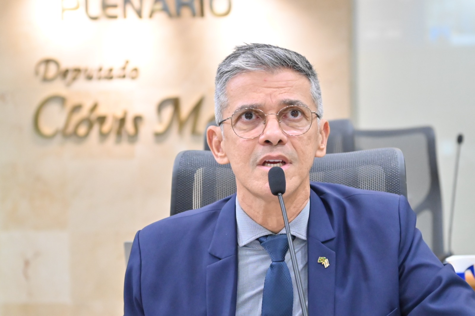 Coronel Azevedo cobra ação e quer facções terroristas