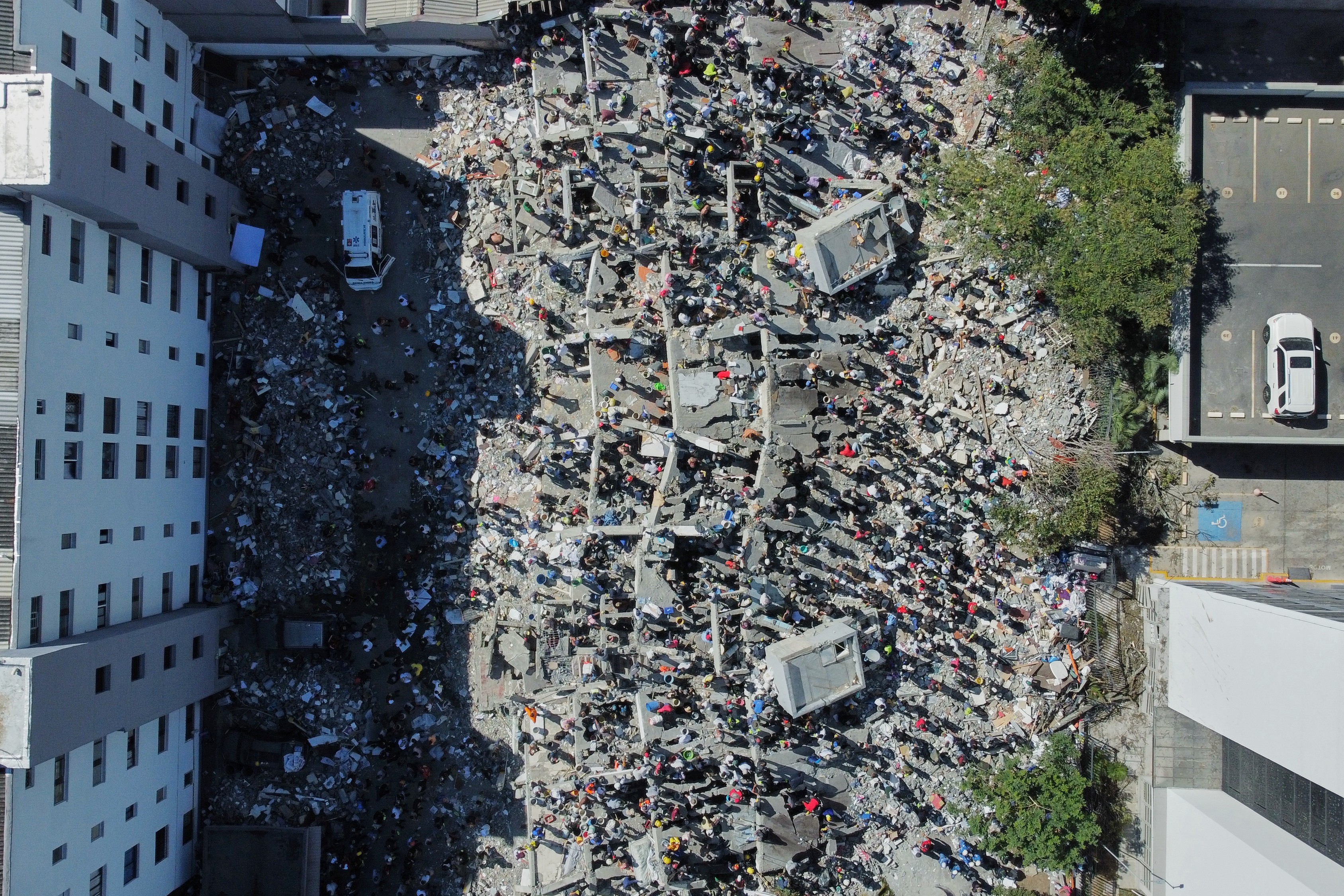 Brasileira relata susto e caos após terremoto de magnitude 7,4 na Colômbia