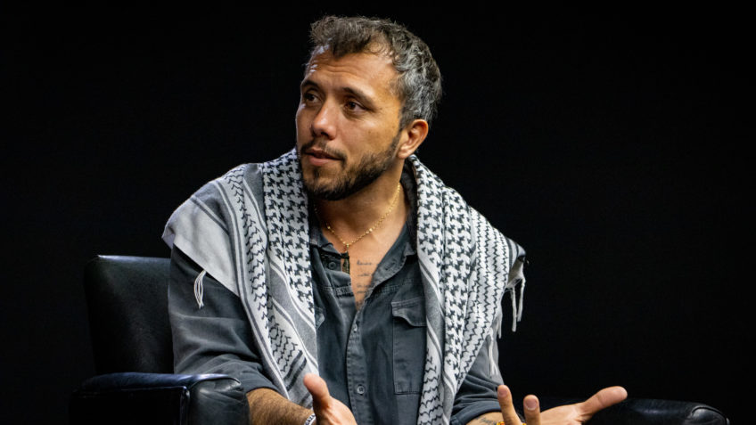 Israel interroga brasileiro detido a caminho de Gaza
