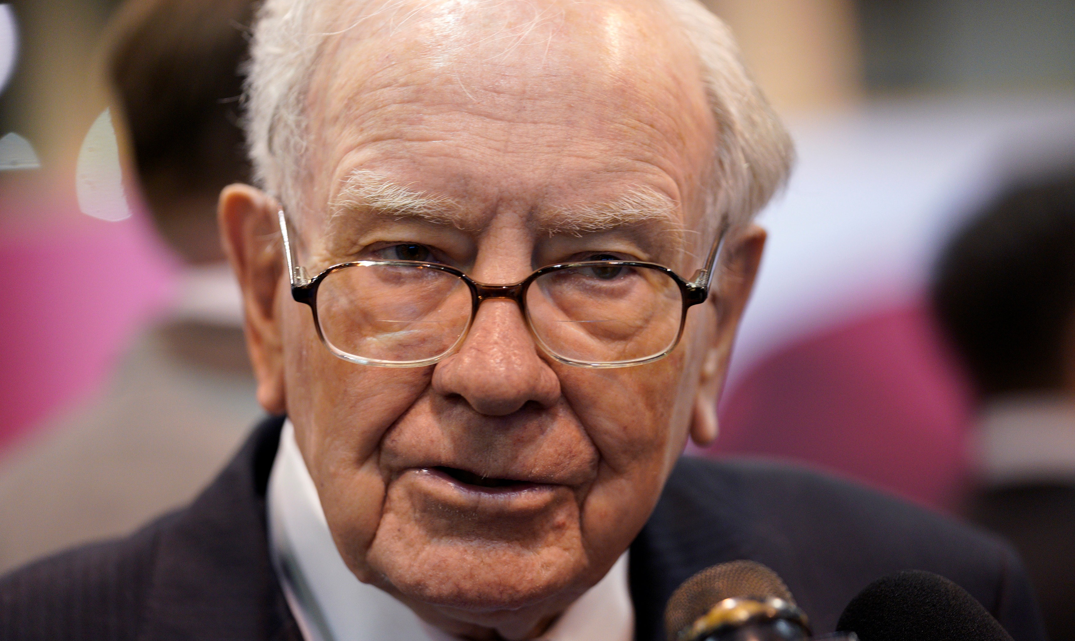 Warren Buffett encerra doações à Fundação Bill & Melinda Gates