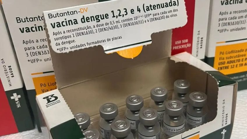 Butantan mantém testes da vacina da dengue em idosos após suspensão