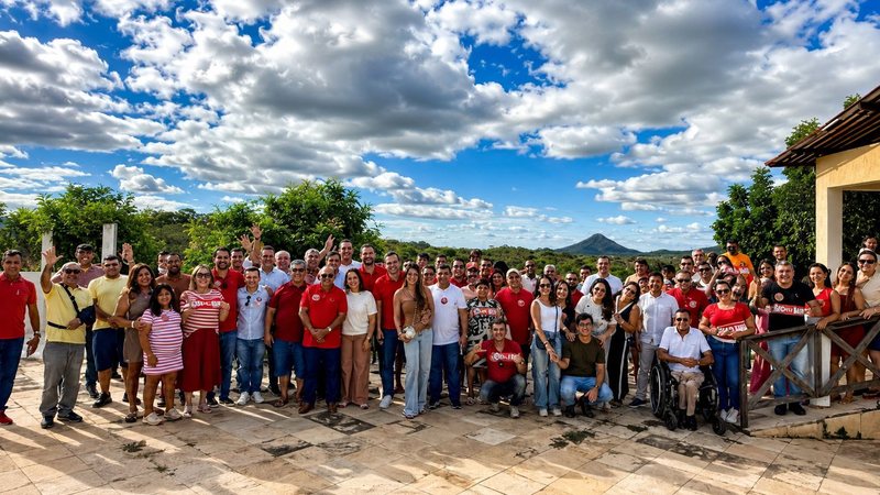 Cadu Xavier fortalece base política no Seridó com apoio de prefeito de Jucurutu