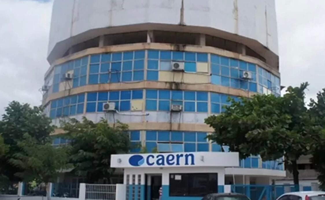 Caern alerta para golpes de perfis falsos oferecendo descontos em contas