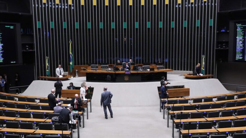 Câmara dos Deputados restringe ações cautelares ambientais antes de envio ao Senado