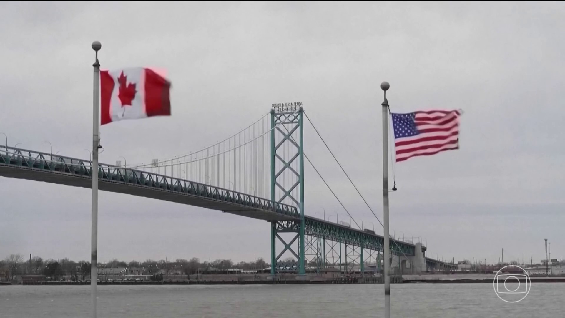 Canadá impõe tarifa de 50% sobre produtos dos EUA em resposta a Trump