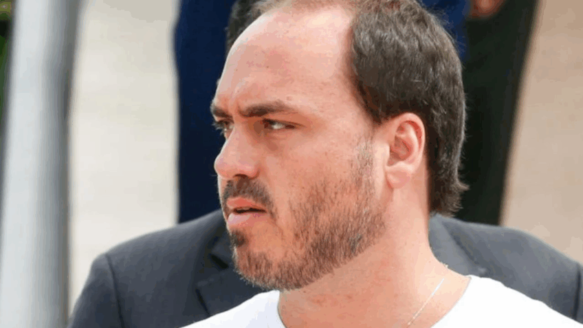 Carlos Bolsonaro critica reforma tributária e alerta Flávio