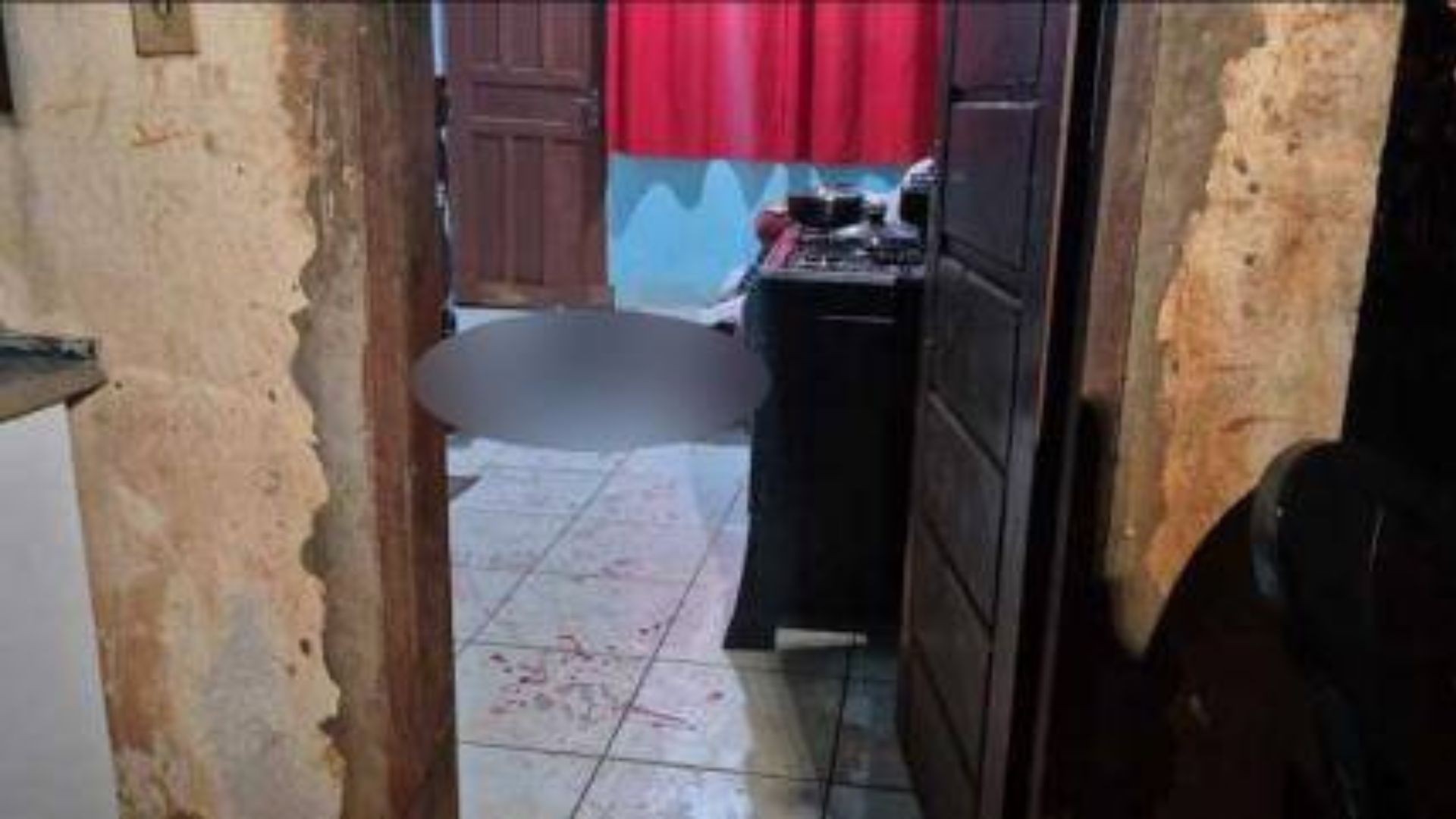 Casal é preso suspeito de matar homem em casa em Tangará da Serra, MT