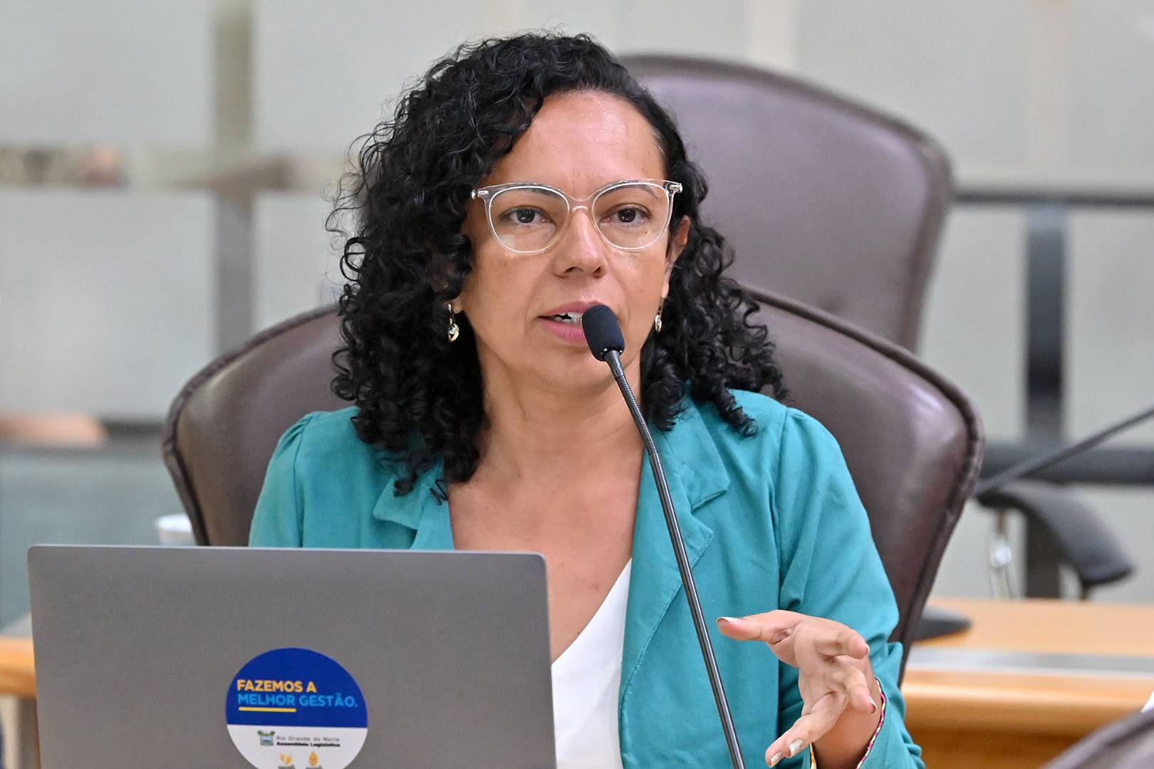 Deputada Divaneide Basílio é agredida em evento com Janja; Segurança é questionada