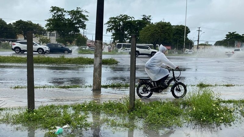 Natal em alerta: Chuvas torrenciais causam altos acumulados e impactam a cidade