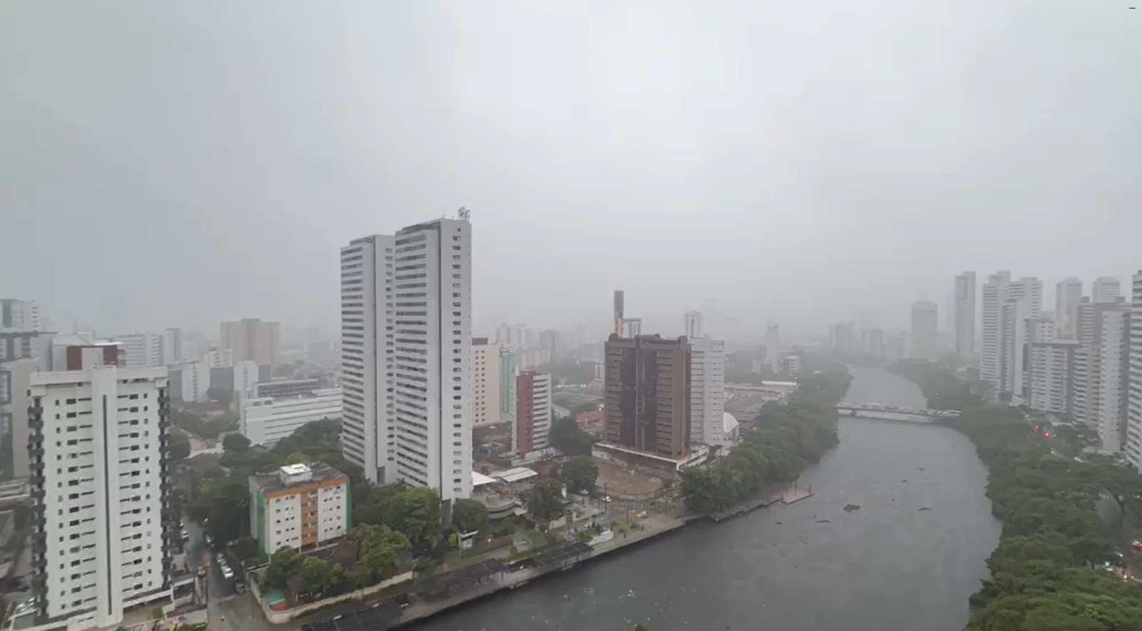 Norte e Nordeste em alerta para chuvas fortes em 05/05; Sul tem calor
