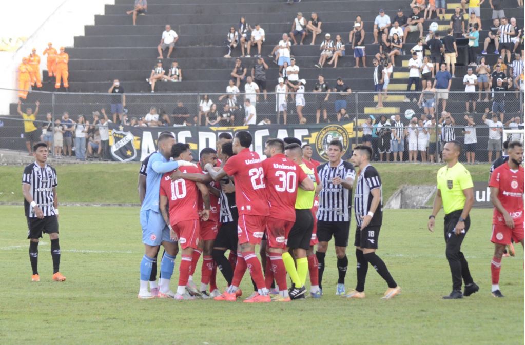 Clássico-Rei termina empatado e mantém disputa acirrada pela liderança da Série D