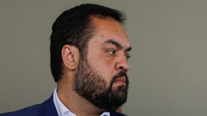 Cláudio Castro nega recebimento de dinheiro de bicheiro alvo da PF