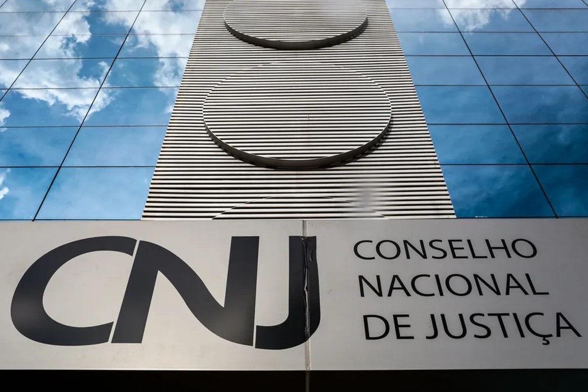 CNJ audita salários e "penduricalhos" de juízes do TJMS e TJGO