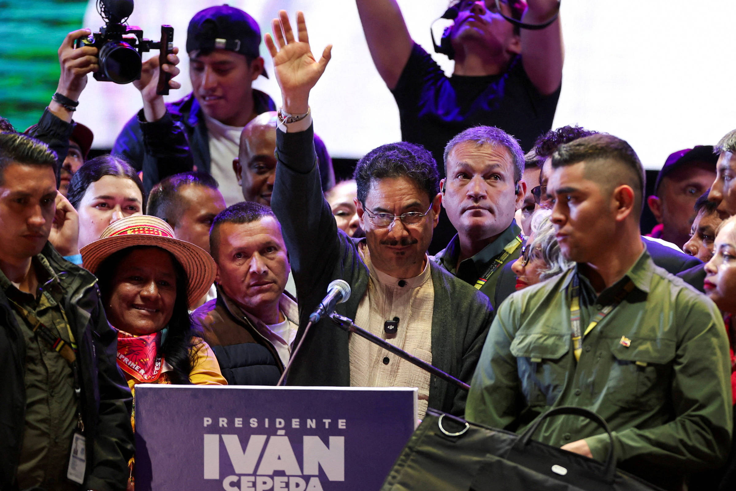 Colômbia define neste domingo o futuro de seu primeiro governo de esquerda em eleição presidencial
