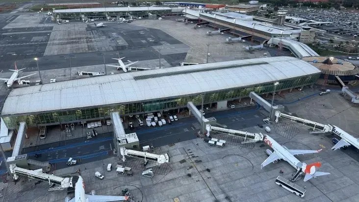 Governo libera R$ 661 milhões para companhias aéreas em meio à alta do QAV