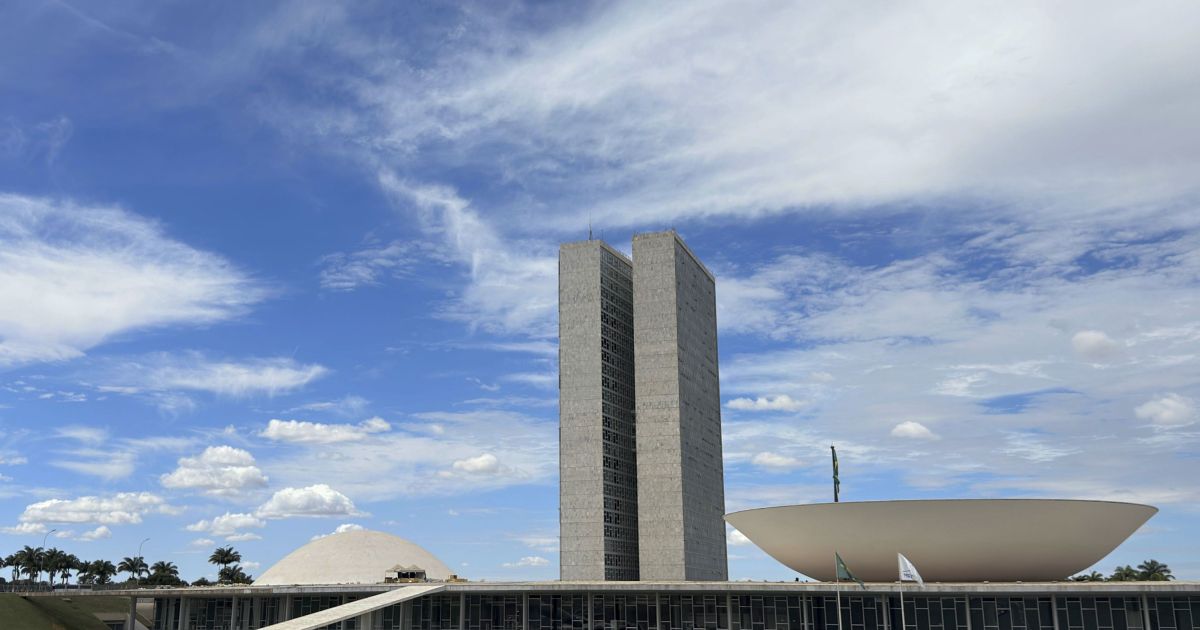 Congresso aprova gasto extra de R$ 7,5 bi fora do teto com apoio do governo
