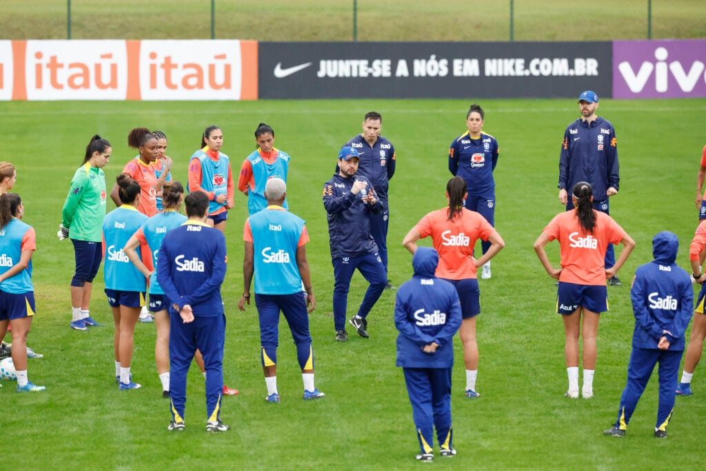 Seleção Feminina inicia treinos em São Paulo com foco na Copa do Mundo 2027