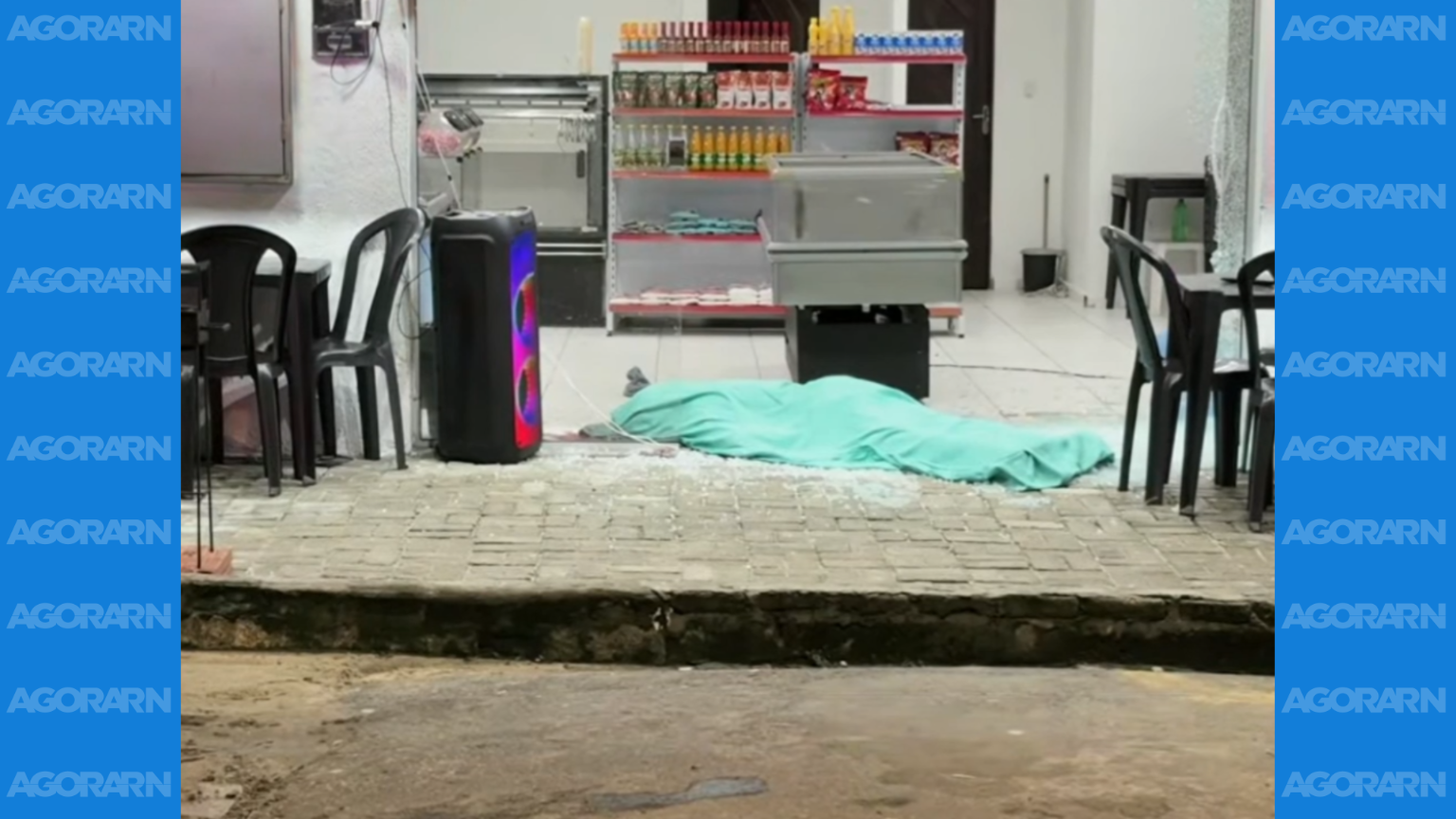 Comerciante é executado em frente à conveniência na Vila de Ponta Negra