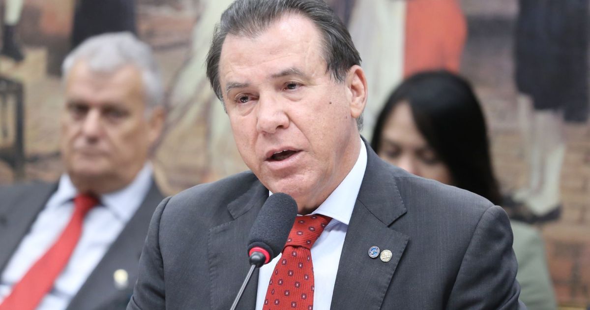 Câmara inicia debate crucial sobre fim da escala 6x1