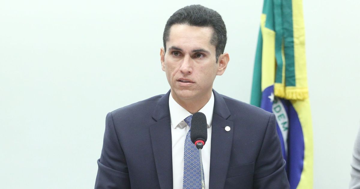 Comissão de Orçamento é instalada e Domingos Neto eleito presidente