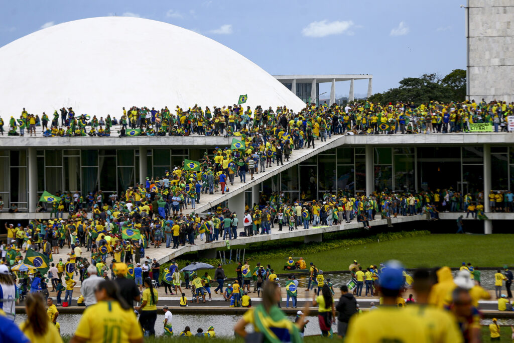 Comissão da Câmara Municipal de Natal rejeita veto à nomeação de condenados por golpe