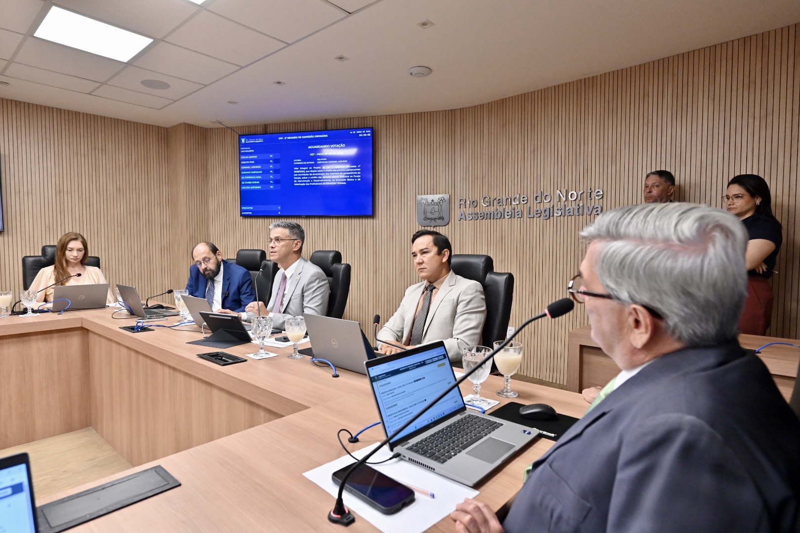 Comissões da ALRN derrubam veto a projeto sobre repasses diretos aos municípios