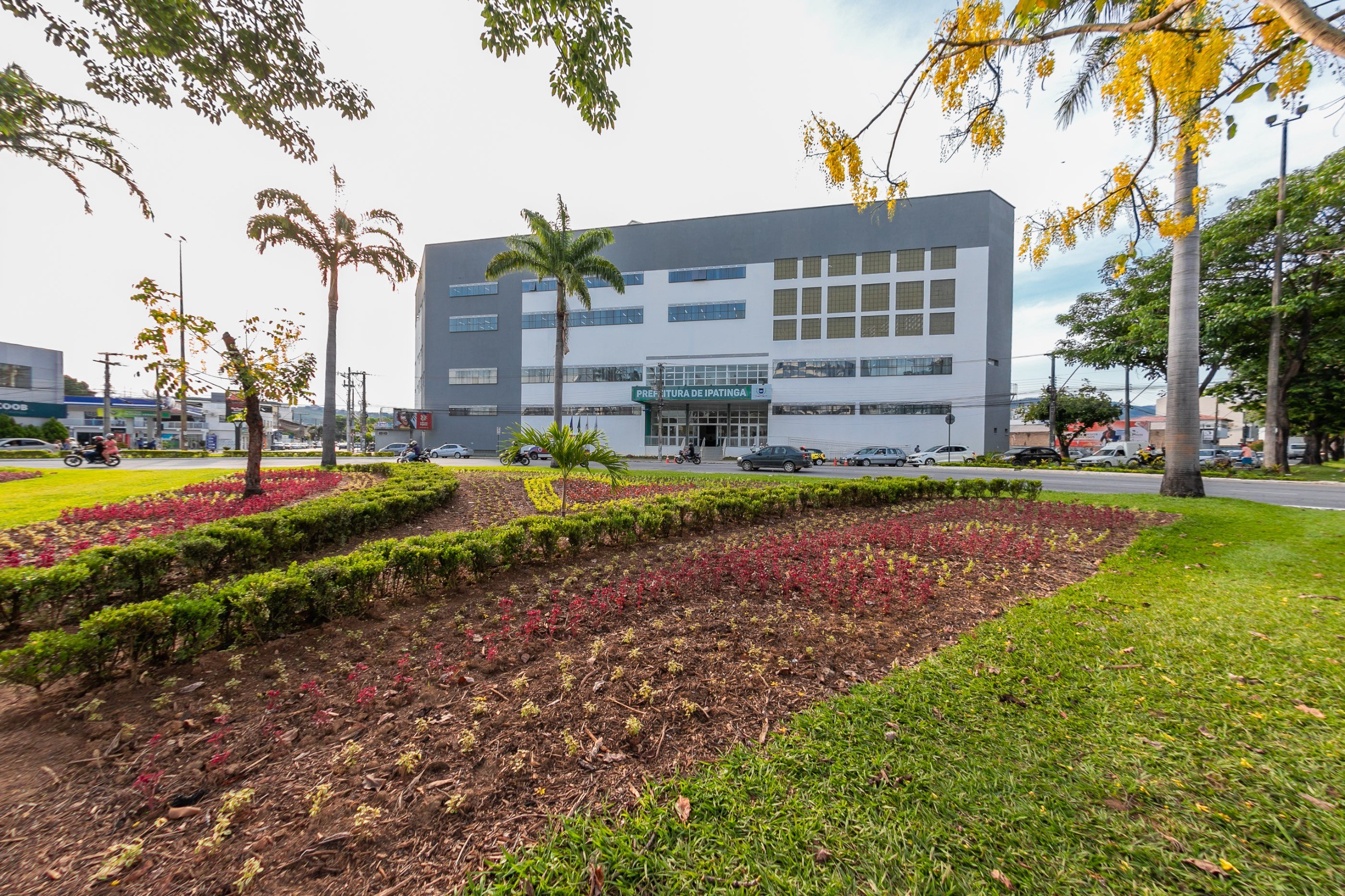 Prefeitura de Ipatinga anuncia concurso com mais de 400 vagas