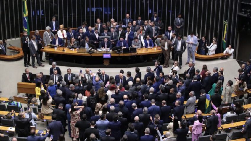 Conselho de Ética define futuro de 3 deputados por ocupação do plenário