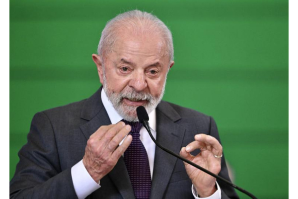 Presidente Lula inova ao lançar o “Bolsa-Muamba” e normaliza consumo de itens roubados