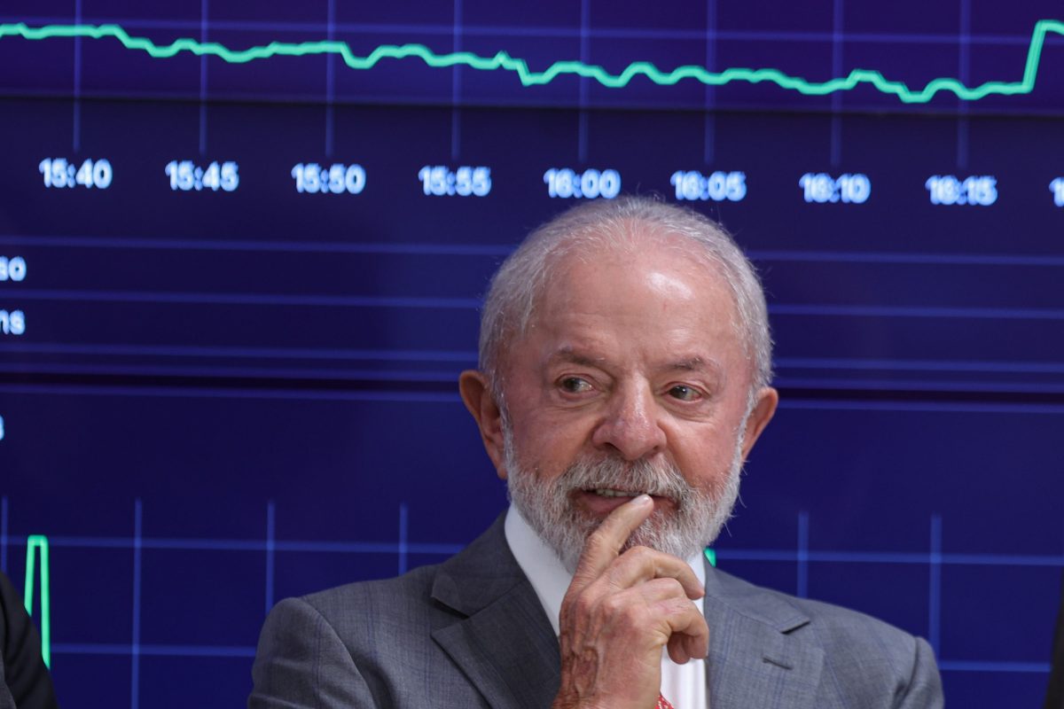 Sergio Gabrielli reúne bancada petista para colher sugestões para o plano de governo de Lula