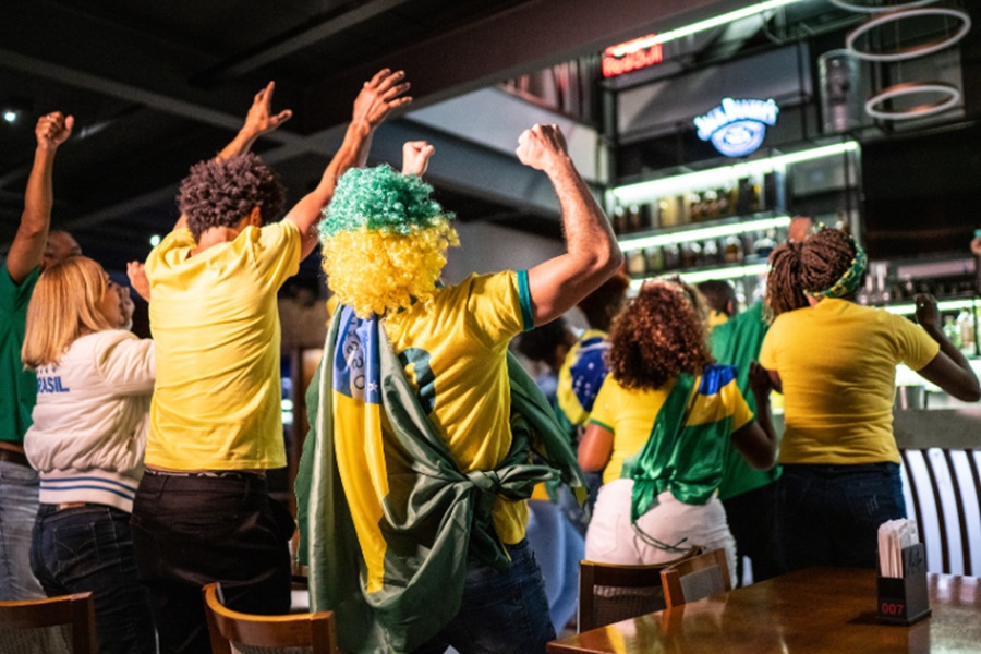 Copa do Mundo impulsiona movimento em bares e restaurantes no Brasil
