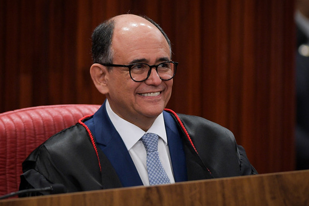 Nunes Marques assume presidência do TSE em ano eleitoral