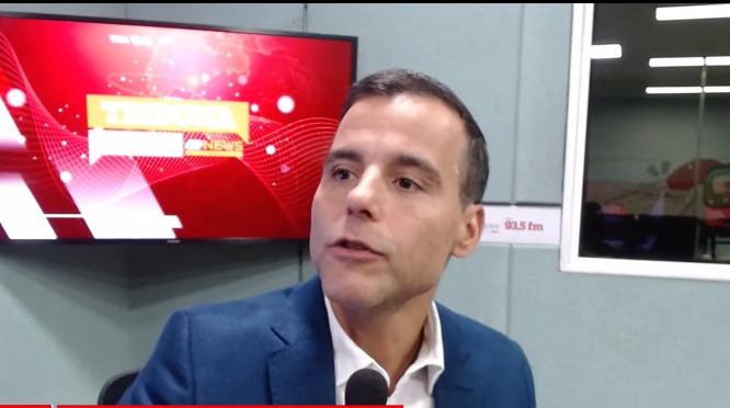 Médico Nelson Madeira alerta corredores de rua sobre riscos cardíacos ocultos