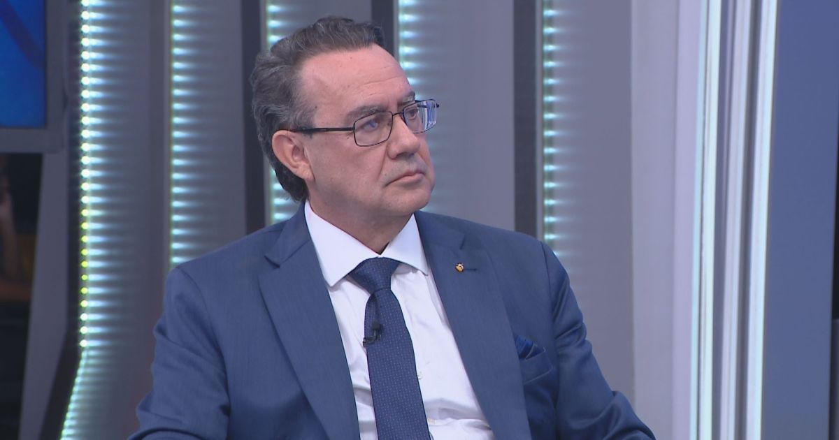 Augusto Cury propõe semipresidencialismo e cita Tarcísio de Freitas como premiê